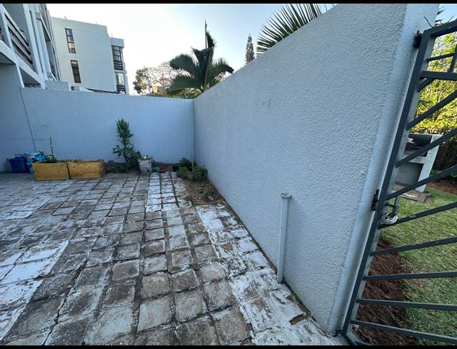 2 BEDROOM APARTMENT FOR SALE IN BLUFF